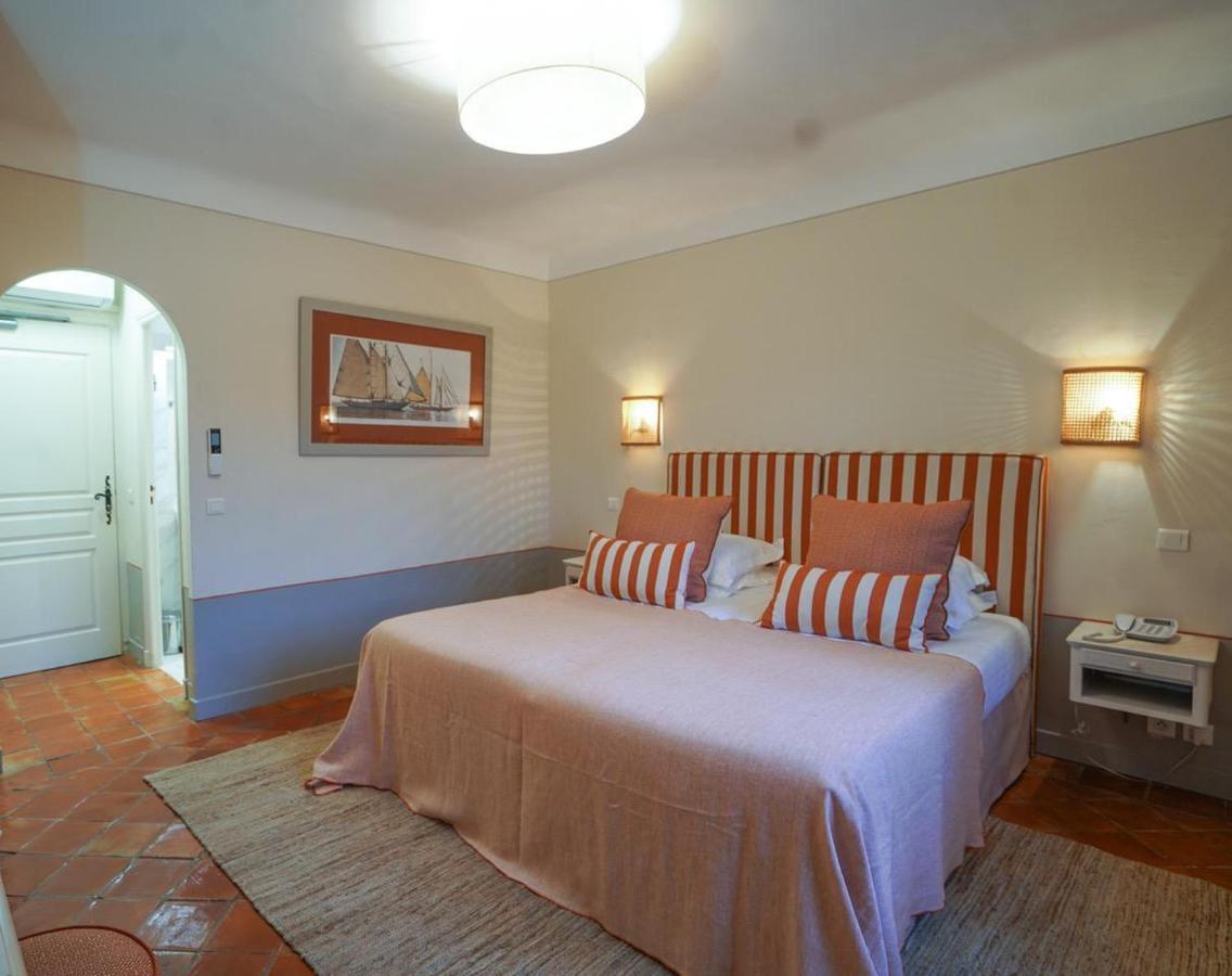 La Bastide Du Port - Hotel De Charme Saint Tropez Bagian luar foto