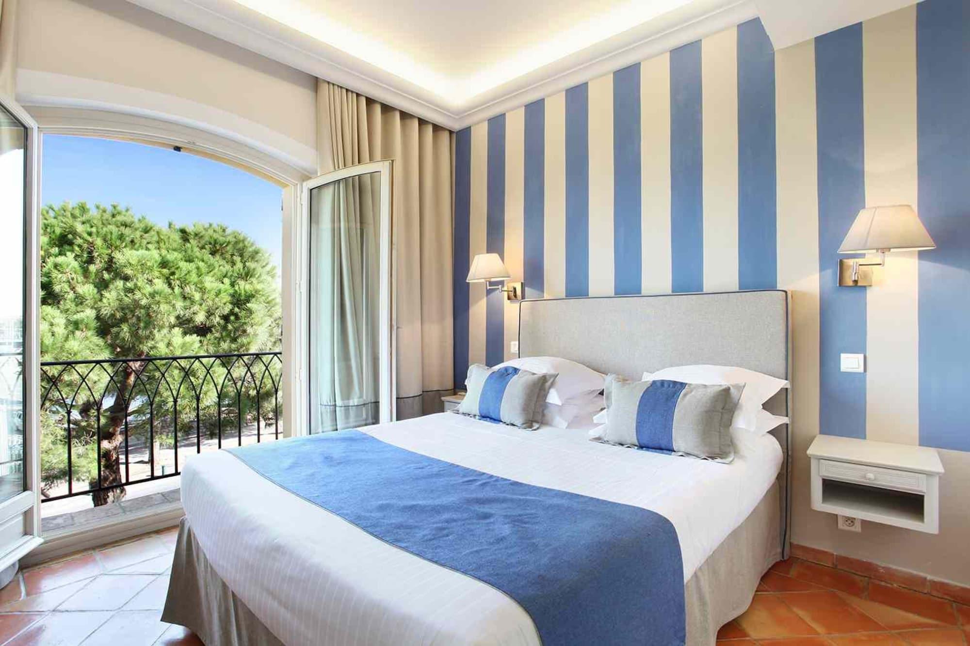 La Bastide Du Port - Hotel De Charme Saint Tropez Bagian luar foto